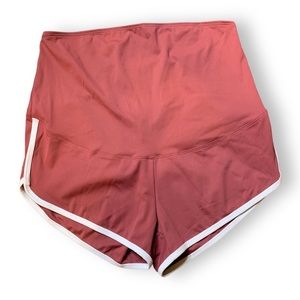 Maternity Scrunch Booty Shorts!